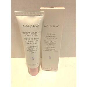 Mary Kay Medium Coverage Foundation Ivory 200 Pink Lid #35600